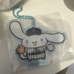 サンリオ シナモロール　アクリルキーホルダー