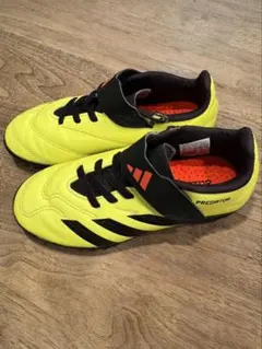 adidasサッカーシューズ19㎝　ジュニア