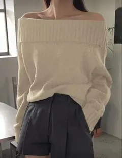 オフショルダー アイボリー ニット セーター