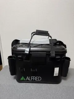 Item thumbnail for item d476f37c-3ba3-4e09-b948-b4421ff7e9b4