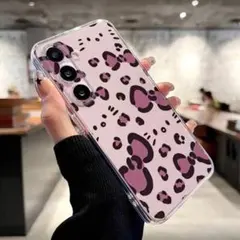 【新品】iPhone 16 ハローキティ　ピンク　ヒョウ柄　クリアケース