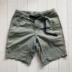 オリーブ色ショートパンツ　グラミチ
