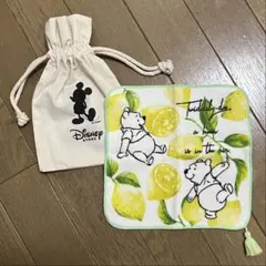 【新品】ディズニーストア くまのプーさん タオルハンカチ ミッキー 巾着袋付き