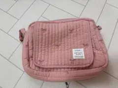 【美品】petit main おむつポーチ ピンク リボン柄のサムネイル