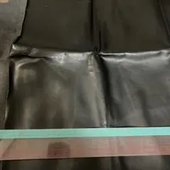 黒の合皮生地