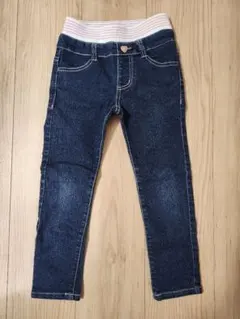 デニムパンツ ハート型ポケット