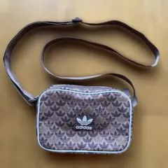 adidas　アディダス　モノグラム　ミニエアライナー　ショルダー　バッグ