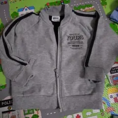 BREEZE グレー ジップアップパーカー 90