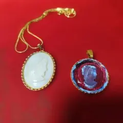 カメオ風ネックレスとペンダントトップおまけ付き