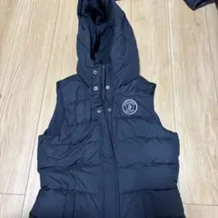 Abercrombie & Fitchアバクロ ネイビー ダウンベスト