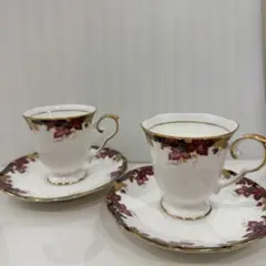 新品　HOYA ボーンチャイナ　花柄カップ＆ソーサー　ティーカップ　嵯峨野金彩