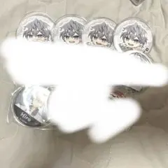カラフルピーチタワーヒロくん 缶バッジ20個セット - メルカリ