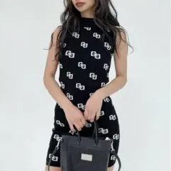 GYDA モノグラム柄 ノースリーブ ニットワンピース - メルカリ