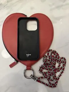 【ajew(エジュー)】【ハート型】【スマホケース】【赤】【iPhone14プロ