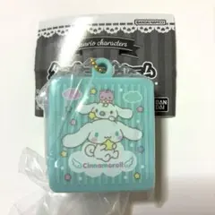 サンリオキャラクターズ　クッキー缶チャーム　シナモロール