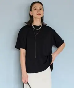 アンフィーロ　BEAUTY FORM フォルムＴシャツのサムネイル