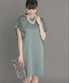 アーバンリサーチROSSO バックデザインフリルドレス