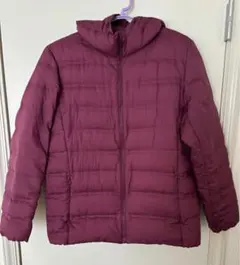 UNIQLO ウルトラライトダウン シームレスパーカ