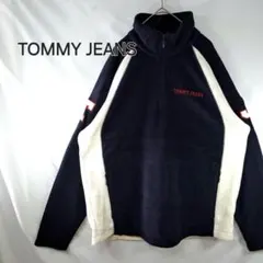 【美品】TOMMY JEANS　ハーフジップ　アームロゴ　フリース　両面刺繍