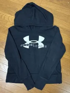 UNDER ARMOUR ブラックパーカー SMサイズ