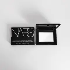 【送料込み】 NARS ナーズ プレストパウダー リフ粉 ミニサイズ パフ付きのサムネイル