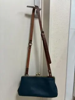 ダークブルー レザー ショルダーバッグ　がま口