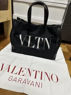 2026年最新】VALENTINO カラー：ブラック系 メンズ トートバッグの人気