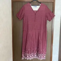 ビームスハート ドット花柄刺繍ワンピース