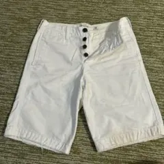 Abercrombie & Fitch ホワイトショートパンツ 28インチのサムネイル