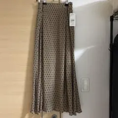 値下げ　ベージュ ドット柄 フレアロングスカート