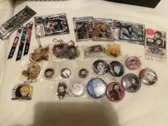 鬼滅の刃　アクキー　缶バッジ　グッズ　まとめ
