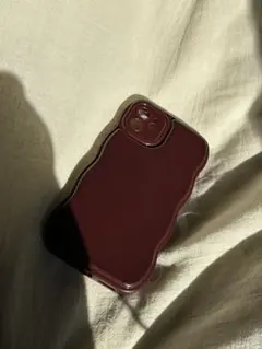 バーガンディ 波状 iPhone11ケース ソフト シリコン ワインレッド