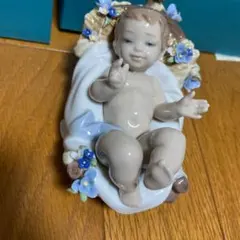 リヤドロ　天からの恵み　赤ちゃん　お花のサムネイル