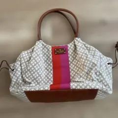 ケイトスペードマザートートバッグ 大容量おむつ替えシートベビーカーベルト付き