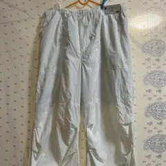 GW限定緊急値下げ　新品　GU レディースパラシュートパンツ3XL