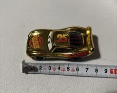 カーズ　マックイーン　ゴールド　金のサムネイル