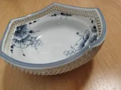 【有田焼】琴峰作 染付葡萄絵 網目透かし 五角菓子鉢 盛り鉢
