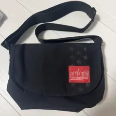 Manhattan Portage メッセンジャーバッグ 黒 星柄
