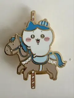 香港限定】ちいかわ 廻旋木馬 うさぎ木馬ピンバッジ - メルカリ