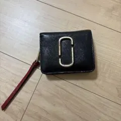 MARC JACOBS 二つ折り財布 ブラック レッド