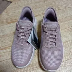 新品…‼️SKECHERS GO WALK ピンク スリップインです。