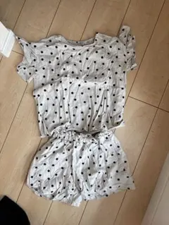 水玉模様 Tシャツとショートパンツ セットのサムネイル