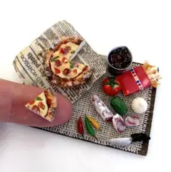 ミニチュア　ピザセット　ハンドメイド