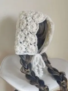 白い花模様の編み物フード ヘアーボンネット 大人用 白 ホワイト バブーシュカ