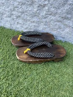 キッズ用木製草履 黒地白ドット