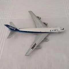 ボーイング747　ジャンボジェット ANA飛行機ミニチュア 　JA8190のサムネイル