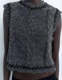 ZARA ビジューニットベスト　ノースリーブ