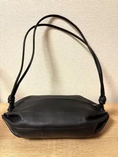 Item thumbnail for item 400af4e7-cbb1-497f-8d3a-295cb2f0599b