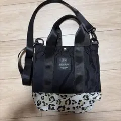 KiU 2WAY ショルダーバッグ レオパード柄のサムネイル