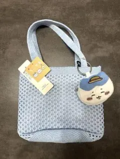 新品未使用　ちいかわ × GUポーチセットバッグ（ハチワレ）